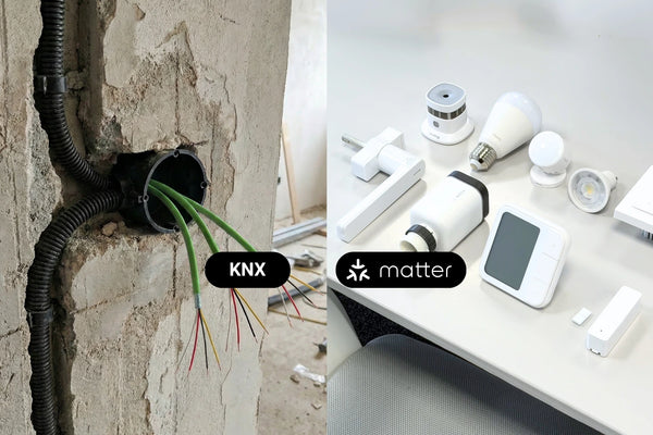 KNX-Verkabelung im Rohbau links, Matter-Smart-Home-Geräte rechts — KNX vs. Matter